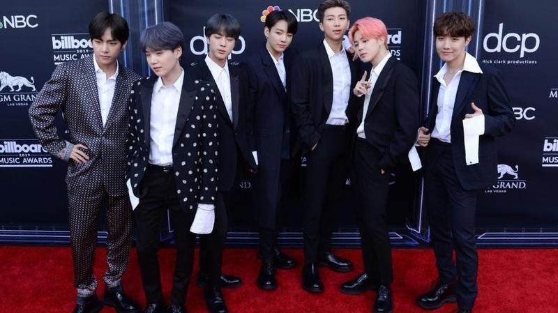 فريق بي تي اس BTS