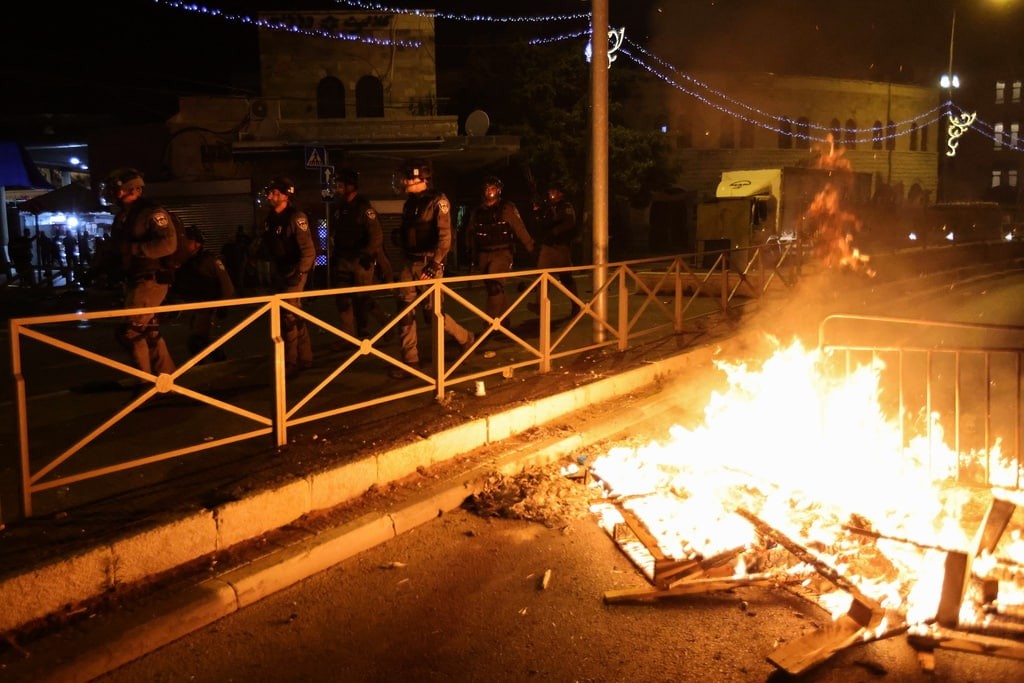 إضاءات آخر التطورات في فلسطين المحتلة 