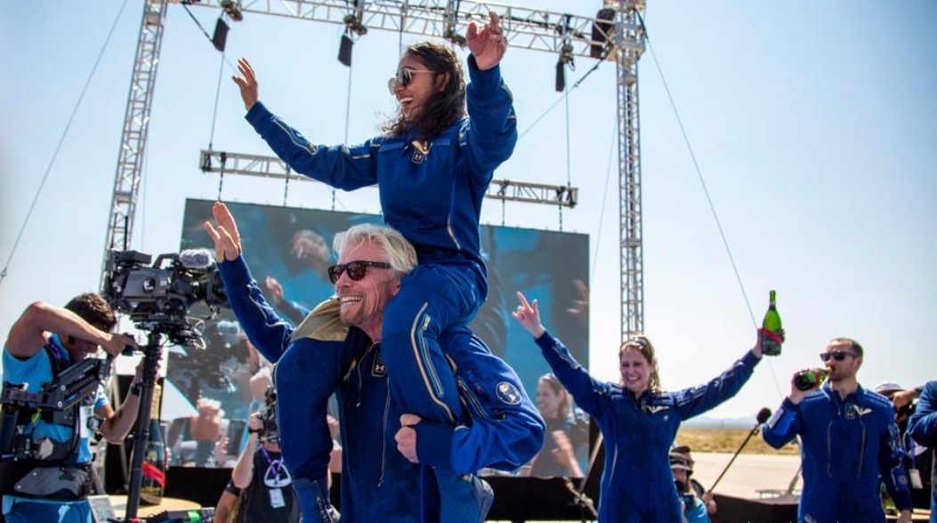 رائدات فضاء "ملونات" يحلقن في مهمات كونية