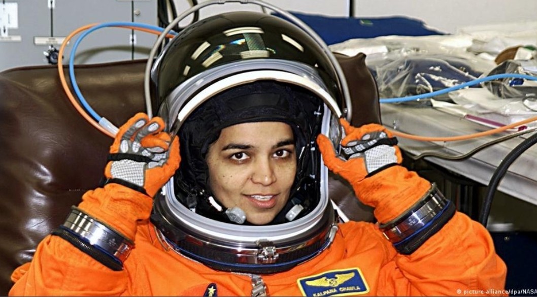 رائدات فضاء "ملونات" يحلقن في مهمات كونية