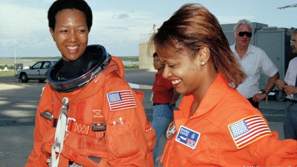 رائدات فضاء "ملونات" يحلقن في مهمات كونية